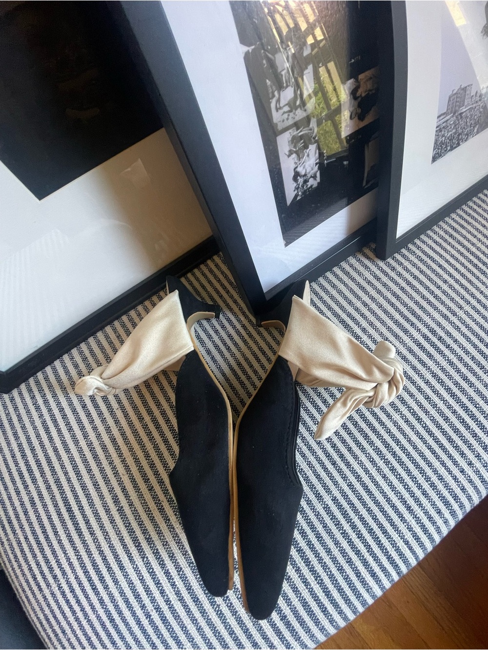 Black Pointed Toe Mule with Kitten Heels Cream Bow Accent - Picture 3 of 5